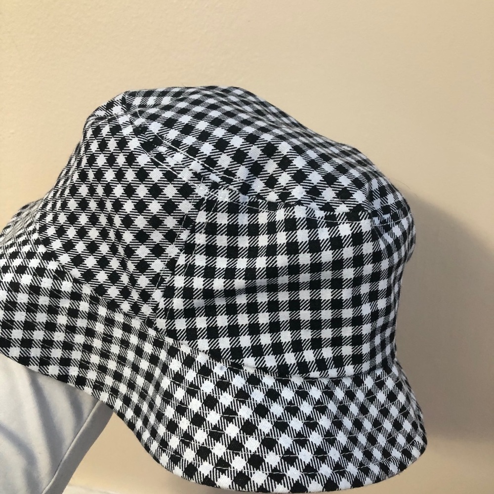Urban outfitters bucket hat